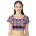 Cute Seamless Tile Pattern Gifts Short Sleeve Crop Top View1