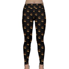 Pumpkin Face Classic Yoga Leggings by greenthanet