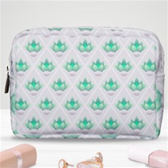 Plant Pattern Green Leaf Flora Make Up Pouch (medium) by Pakrebo