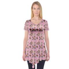 Robin Art Pink Pattern Short Sleeve Tunic  by snowwhitegirl