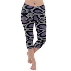 Kalider Lightweight Velour Capri Yoga Leggings by Sparkle