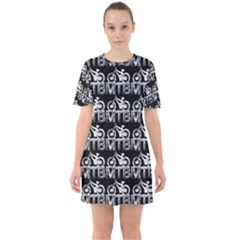 Mountain Bike - Mtb - Hardtail And Dirt Jump 2 Sixties Short Sleeve Mini Dress by DinzDas