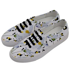 Tree Poppies  Men s Classic Low Top Sneakers by Sobalvarro