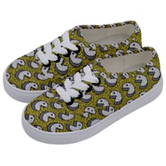 Memphis-seamless4-[converted5]redbubble8192 Kids  Classic Low Top Sneakers by elchino