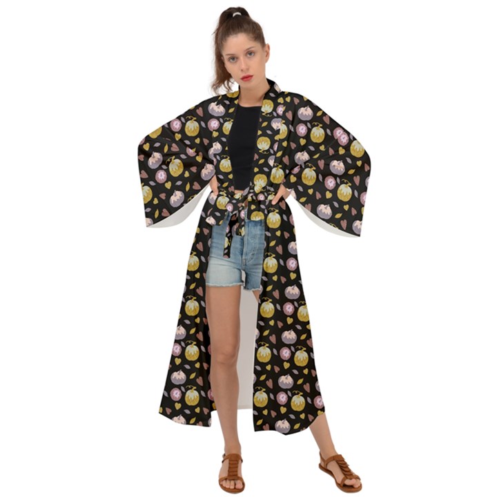 Shiny Pumpkins On Black Background Maxi Kimono