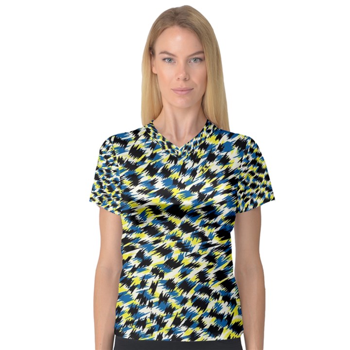 Digital Animal  Print V-Neck Sport Mesh Tee