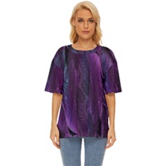 Feather Oversized Basic Tee by artworkshop