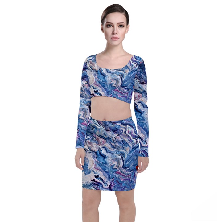 Abstract waves Top and Skirt Sets