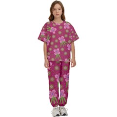 Flower Background Pattern Pink Kids  T-shirt And Pants Sports Set by Ravend