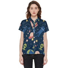 Seamless Pattern With Funny Aliens Cat Galaxy Short Sleeve Pocket Shirt by Hannah976