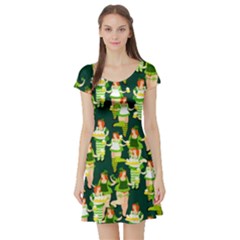 St Patrick Dancer Shamrock Handraw Short Sleeve Skater Dress by CoolDesigns