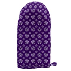 White Pentacle And Purple Pattern Microwave Oven Glove by cheekywitch