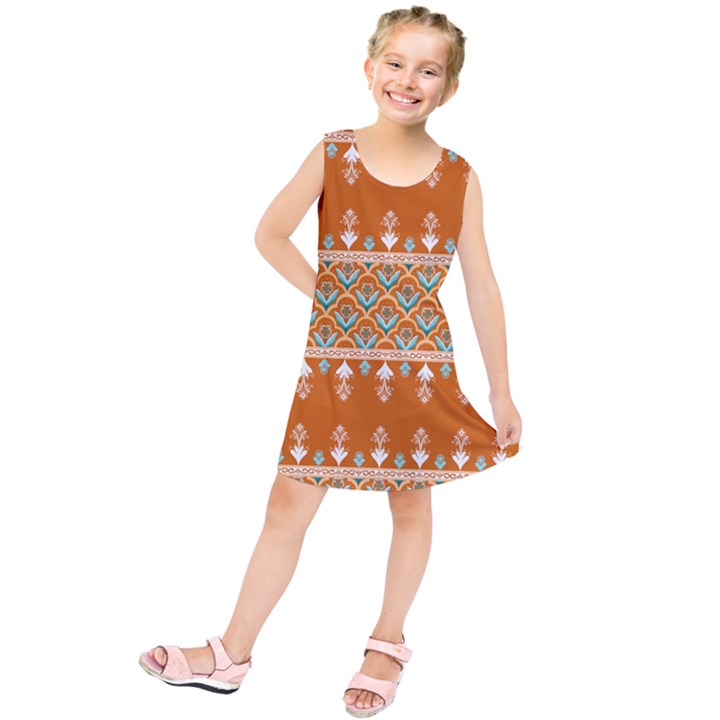 Winter Wonderland Seamless Pattern: Christmas Trees & Snowflakes on Dark Background Kids  Tunic Dress