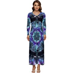 Round Wreath Long Sleeve Longline Maxi Dress by Sabxi