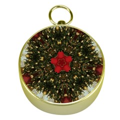 Christmas Wreath Stars Green Red Elegant Gold Compasses by yoursparklingshop