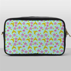 Blue Star Yellow Hats Toiletries Bags by snowwhitegirl