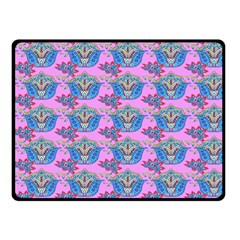 Floral Pattern Fleece Blanket (small) by Sparkle