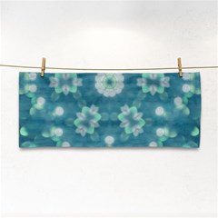 Softpetals Hand Towel by LW323