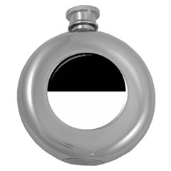 Fribourg Round Hip Flask (5 Oz) by tony4urban