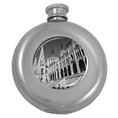 Architecture-parliament-landmark Round Hip Flask (5 Oz) by Ket1n9