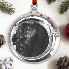 Bob Marley Metal Snowflake Red Crystal Round Ornament by bestdesignintheworld