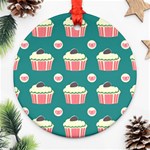 Retro 40s 50s Cupcake Pattern 2 Round Ornament (Two Sides) Front