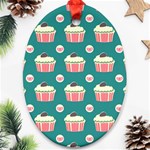 Retro 40s 50s Cupcake Pattern 2 Oval Ornament (Two Sides) Front