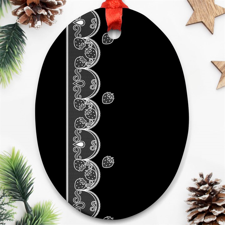 Strawberry Lace White With Black Ceramic Ornament (Oval)