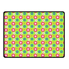 Cute Floral Pattern Double Sided Fleece Blanket (small)  by GardenOfOphir